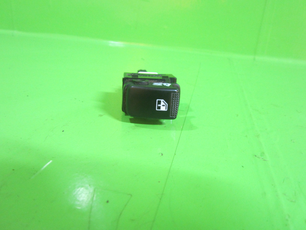 BUTON GEAM ELECTRIC DREAPTA SPATE HYUNDAI TUCSON FAB. 2004 - 2010 ⭐⭐⭐⭐⭐