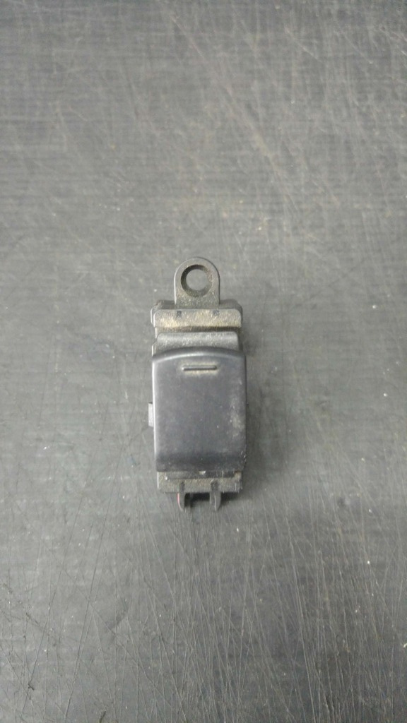 Buton geam electric dreapta spate nissan qashqai j10