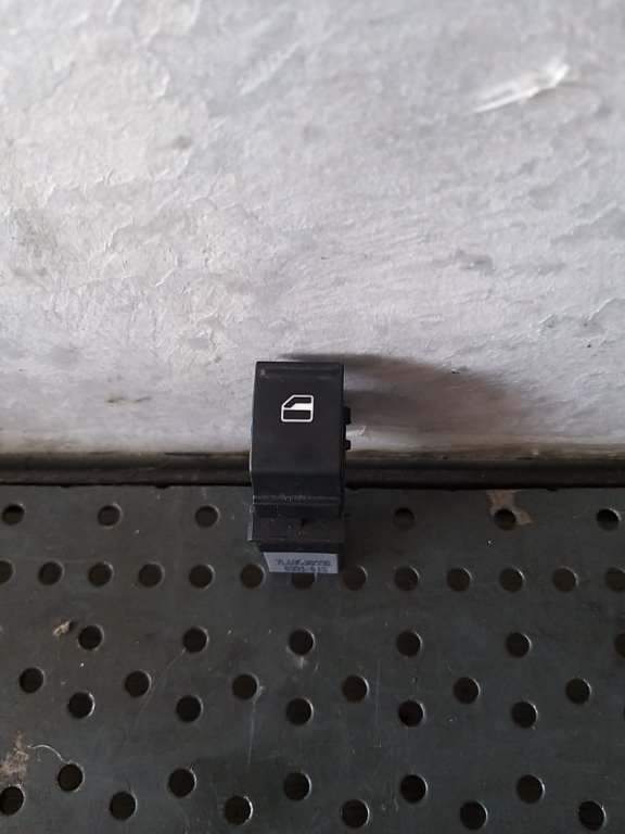 Buton geam electric dreapta spate seat ibiza 6j 7l6959855b