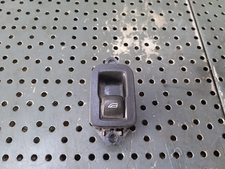 Buton geam electric dreapta spate volvo xc60 31394841