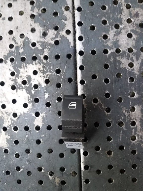 Buton geam electric dreapta spate vw passat b6 3c 7l6959855b