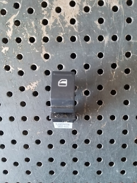 Buton geam electric dreapta spate vw passat b6 3c 7l6959855b