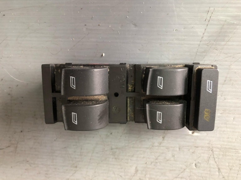 Buton geam electric stanga fata audi a6 4b2 4b0959851