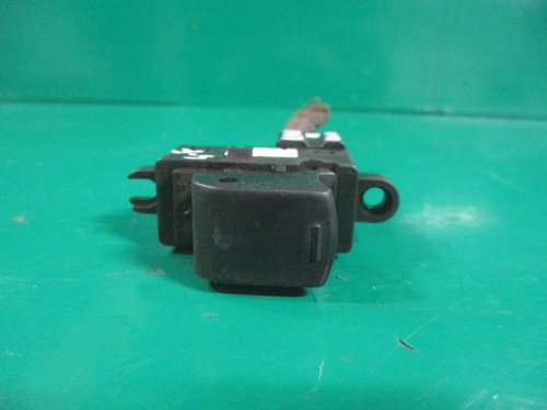 BUTON GEAM ELECTRIC STANGA FATA COD 25411-JD000 NISSAN QASHQAI J10 FAB. 2006 - 2013 ⭐⭐⭐⭐⭐