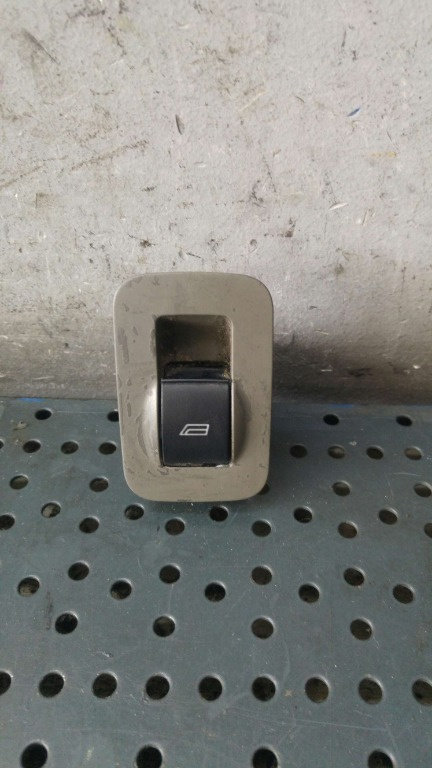 Buton geam electric stanga spate audi a2 8z0 8z0959855