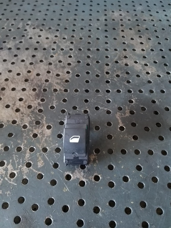 Buton geam electric stanga spate citroen c5 aircross 98044803zd