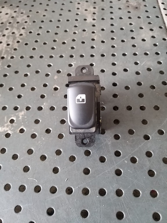 Buton geam electric stanga spate hyundai i20 202005491