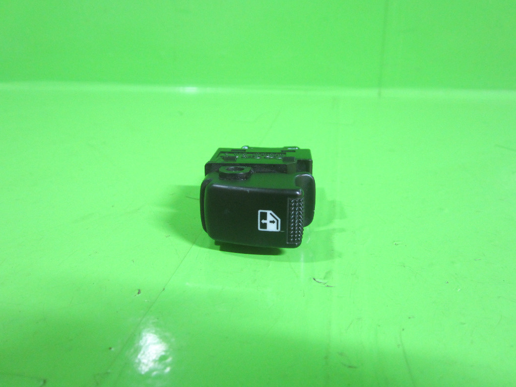 BUTON GEAM ELECTRIC STANGA SPATE HYUNDAI TUCSON FAB. 2004 - 2010 ⭐⭐⭐⭐⭐