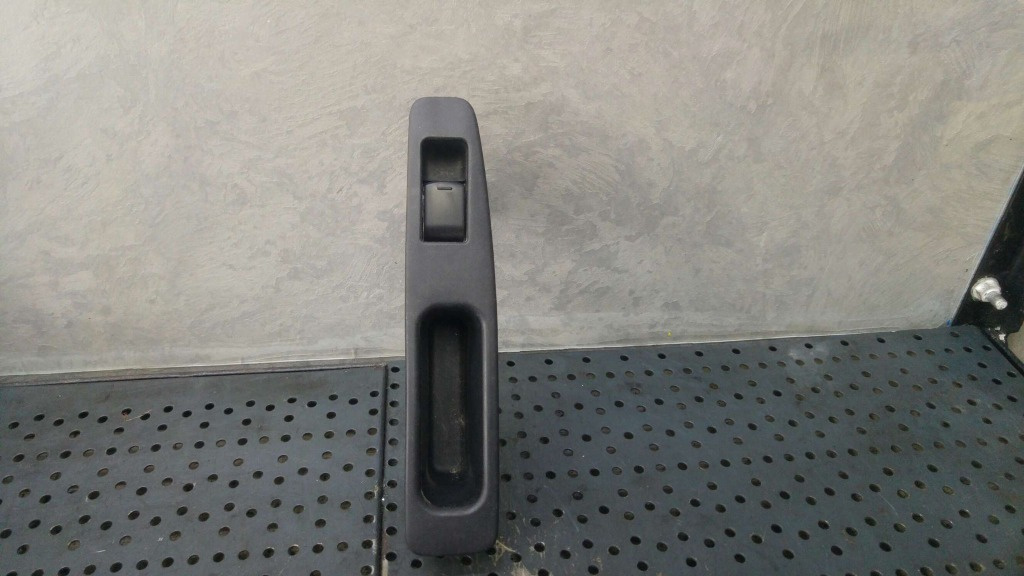 Buton geam electric stanga spate nissan qashqai j10 nj10 jj10e 82951jd000