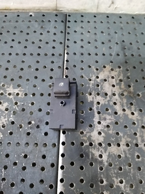 Buton geam electric stanga spate opel mokka x j13 22915110