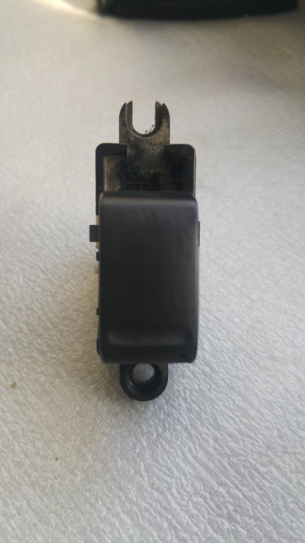 Buton geam electric stanga spate sau dreapta spate nissan almera