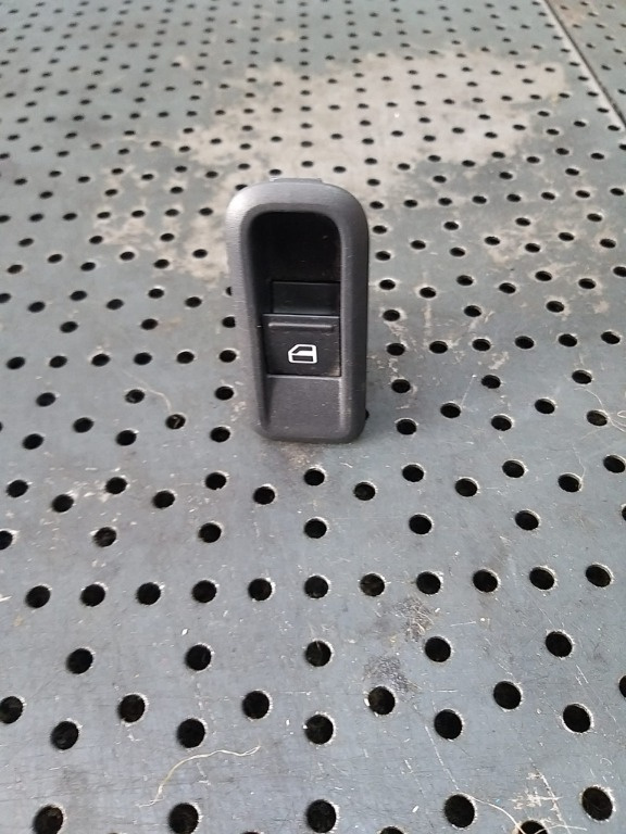 Buton geam electric stanga spate skoda roomster 5j 5j0867435