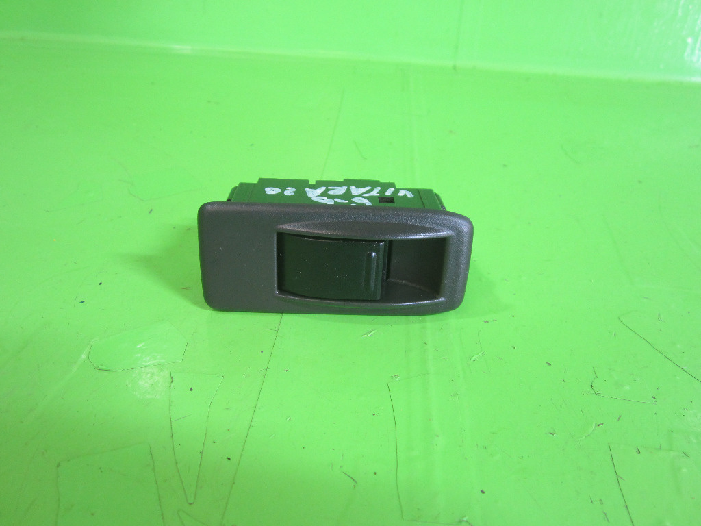 BUTON GEAM ELECTRIC STANGA SPATE SUZUKI VITARA 4x4 FAB. 1988 – 2002 ⭐⭐⭐⭐⭐