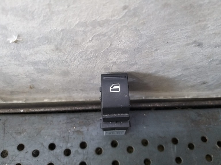 Buton geam electric stanga spate vw passat b6 3c 7l6959855b