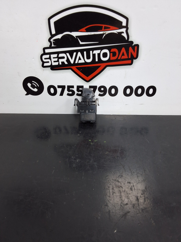 Buton geam Mitsubishi Outlander 3 (2012->) 2.4 Benzina 2018, 8608A415