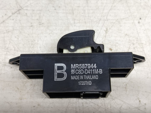 Buton geam Mr587944 Mitsubishi ASX [2010 - 2012] 1.8 di-d 4N13