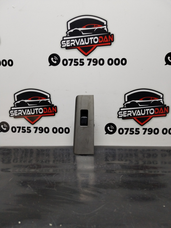 Buton geam Nissan Navara (2004->) 2.5 Motorina 2008, 82960EA300