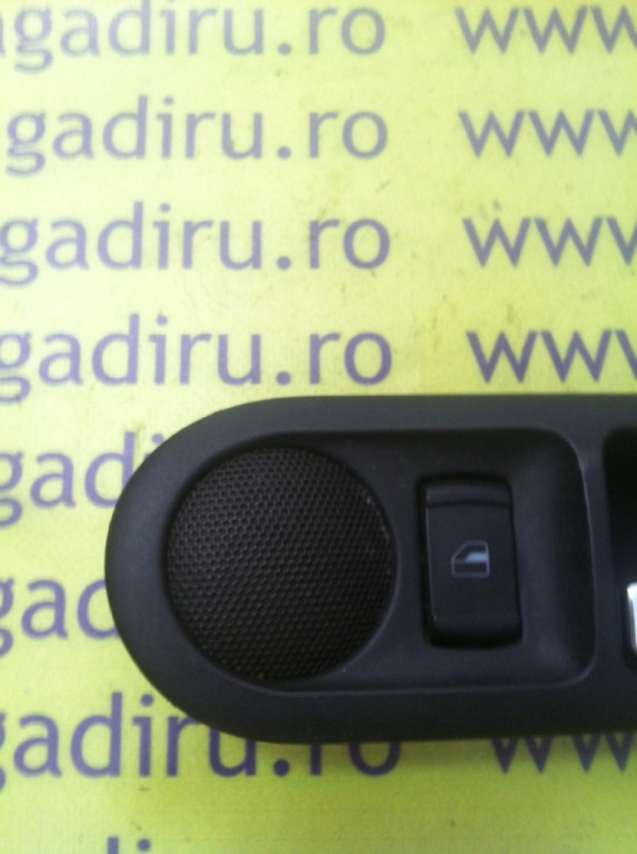 Buton geam pasager dreapta spate Volkswagen VW Bora [1998 - 2005] Sedan 1.6 16V MT (105 hp) (1J2)