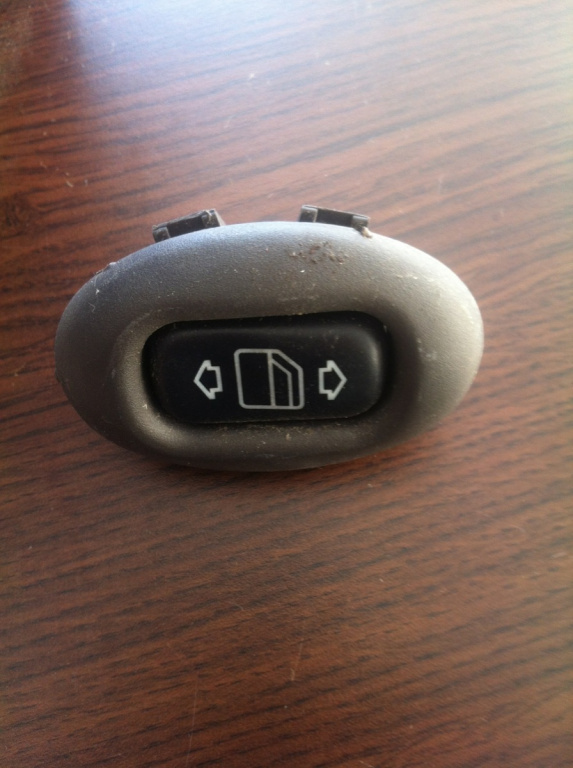 Buton geam pasager fara buton negru Mercedes-Benz A-Class W168 [1997 - 2001] Hatchback A 160 AT (102 hp)