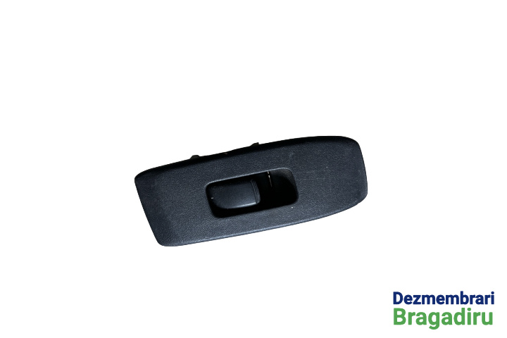Buton geam pasager fata dreapta Cod: MR445659 MR445659 Mitsubishi Pajero 3 [1999 - 2003] SUV 5-usi 3.2 DI-D AT (165 hp) Cod motor 4M41