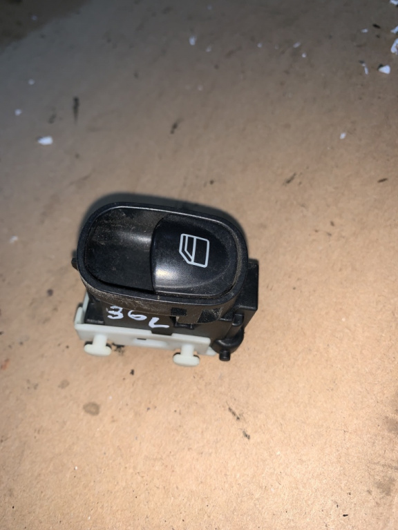 Buton geam pasager fata Mercedes-Benz C-Class W203/S203/CL203 [2000 - 2004] Coupe 3-usi C 200 Kompressor AT (163 hp) (CL203)
