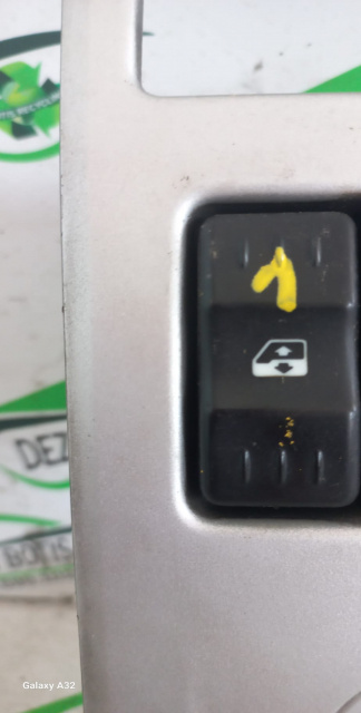 Buton geam pasager fata stanga Dacia Logan [2004 - 2008] Sedan 1.5 dci MT (65hp)