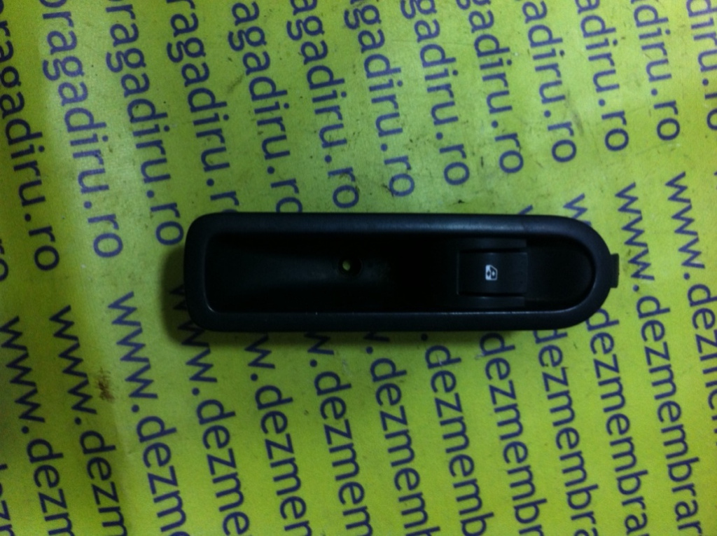 Buton geam pasager Renault Scenic 2 [2003 - 2006] Minivan 5-usi 1.4 MT (98 hp) II (JM0/1_)