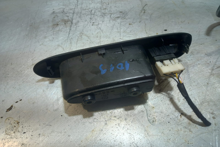 Buton geam pasager spate dreapta Alfa Romeo 156 932 [1997 - 2007] wagon 1.9 JTD MT (110 hp)