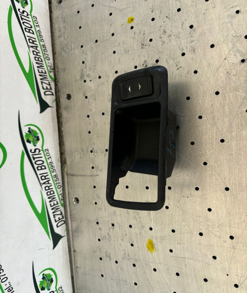 Buton geam pasager spate dreapta Ford Focus 2 [2004 - 2008] wagon 5-usi 1.6 TDCi MT (90 hp)