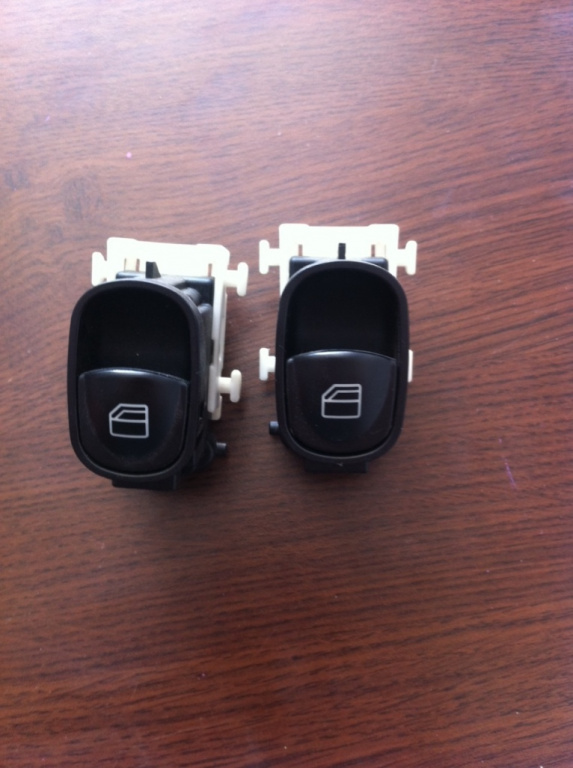 Buton geam pasager spate Mercedes-Benz C-Class W203 [2000 - 2004] Sedan 4 - usi C 180 AT (130 hp) C180 Avantgarde 2.0