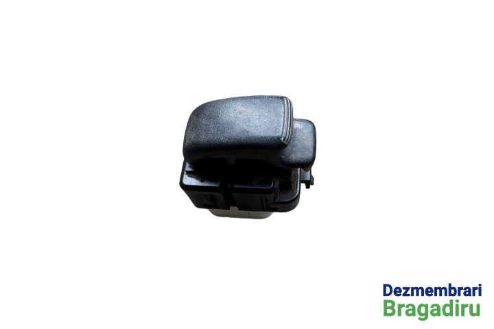 Buton geam pasager spate stanga Cod: MR445659 MR445659 Mitsubishi Pajero 3 [1999 - 2003] SUV 5-usi 3.2 DI-D AT (165 hp) Cod motor 4M41