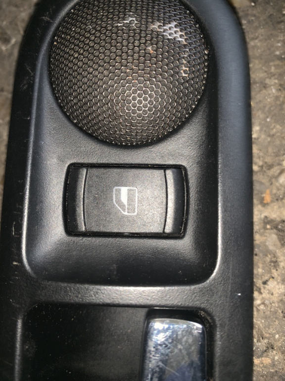 Buton geam pasager stanga spate Volkswagen VW Bora [1998 - 2005] Sedan 1.9 TDI MT (150 hp) (1J2)