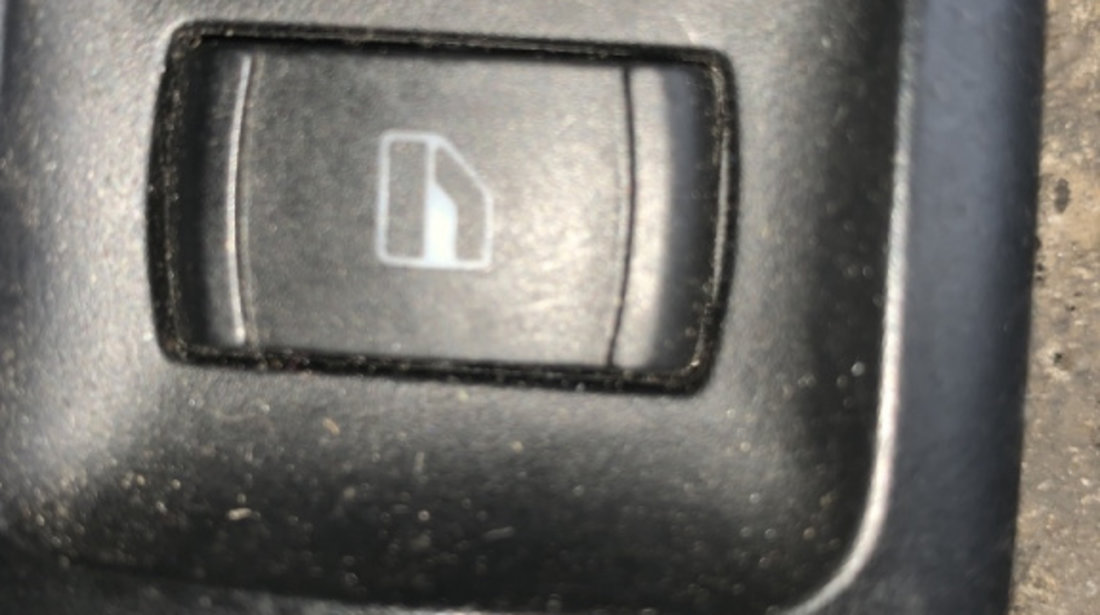 Buton geam pasager usa dreapta spate Volkswagen Bora [1998 - 2005] Sedan 1.9 TDI MT (150 hp) (1J2)