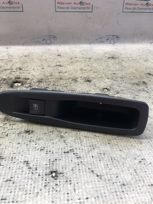 Buton geam stânga spate Renault Captur 1.5 Motorina 2015, 829614619R