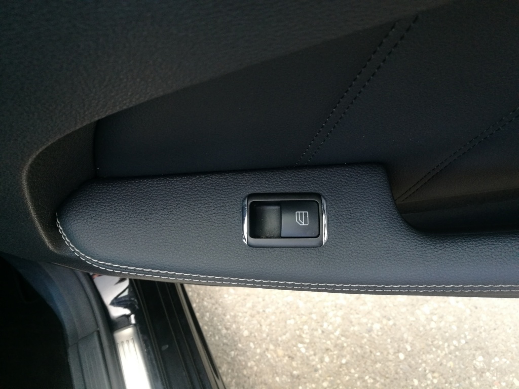 Buton geam stanga fata Mercedes E class W212