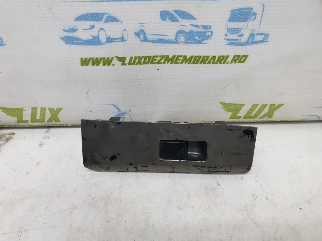 Buton geam stanga spate 82961ea300 Nissan Navara D40 [2005 - 2010]