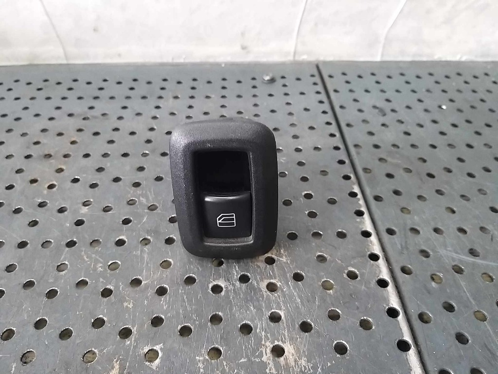 Buton geam stanga spate mercedes b class w245 a2518200510 03128150 9051679300