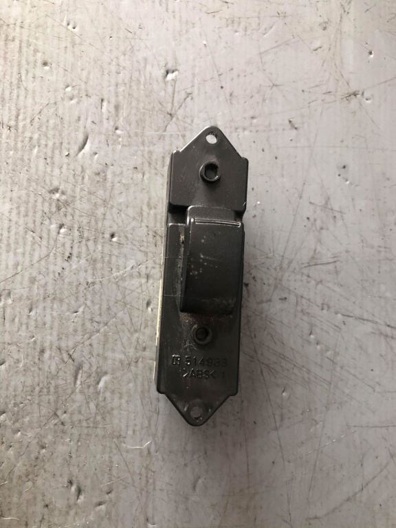 Buton geam stanga spate mitsubishi grandis 8608a0243