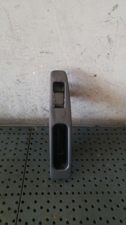 Buton geam stanga spate nissan qashqai j10 nj10 jj10e 25411jd000