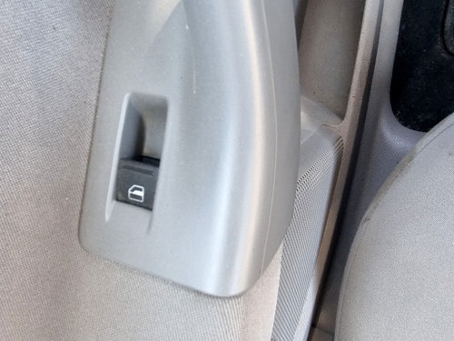 Buton geam stanga spate Volkswagen Golf 5 Variant (1K5) [Fabr 2007-2009] 1.9 TDI BLS 77 KW / 105 CP