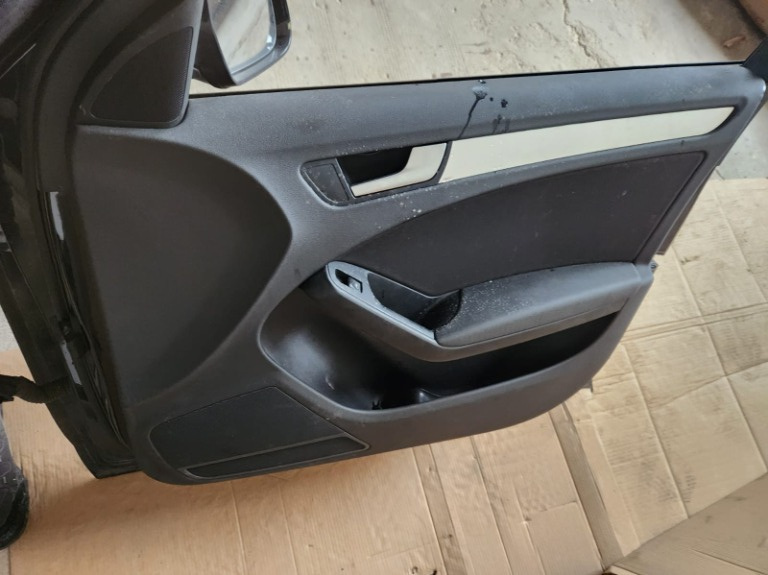Buton geam usa dreapta fata Audi A4 B8 1.8 TFSI 2009 2010 2011 2012