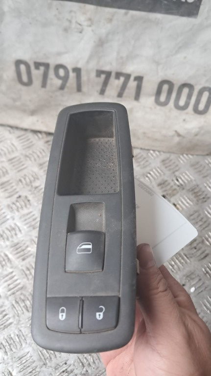 Buton geam usa dreapta fata Dodge Journey Fiat Freemont an 2009
