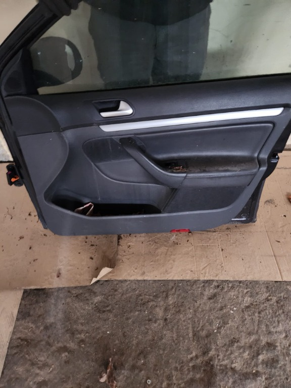 Buton geam usa dreapta fata Golf 5 1.9 TDI combi an de fabticatie 2009