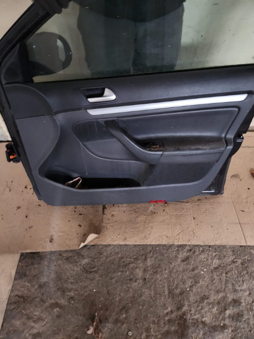 Buton geam usa dreapta fata Golf 5 1.9 TDI combi an de fabticatie 2009