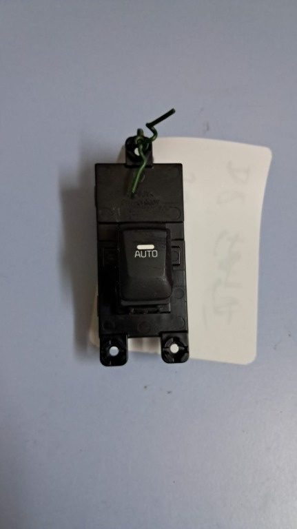 Buton geam usa dreapta fata Kia Ceed an fab. 2015 cod 93580-A2000