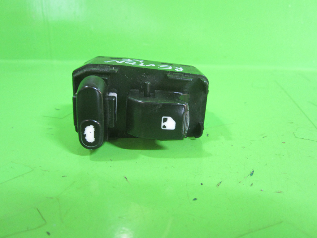 BUTON GEAM USA DREAPTA FATA SSANGYONG REXTON 4x4 FAB. 2002 - 2006 ⭐⭐⭐⭐⭐