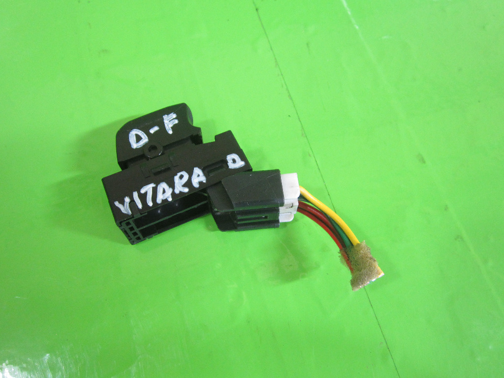 BUTON GEAM USA DREAPTA FATA SUZUKI GRAND VITARA 2 4x4 FAB. 2005 - 2015 ⭐⭐⭐⭐⭐