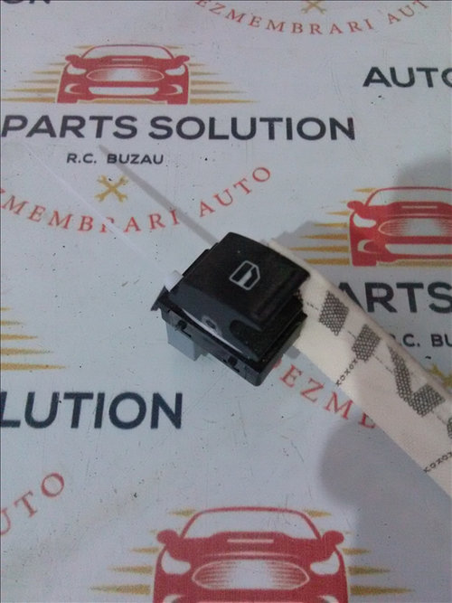 Buton geam usa dreapta spate VOLKSWAGEN PASSAT B6 an fabr. 2009
