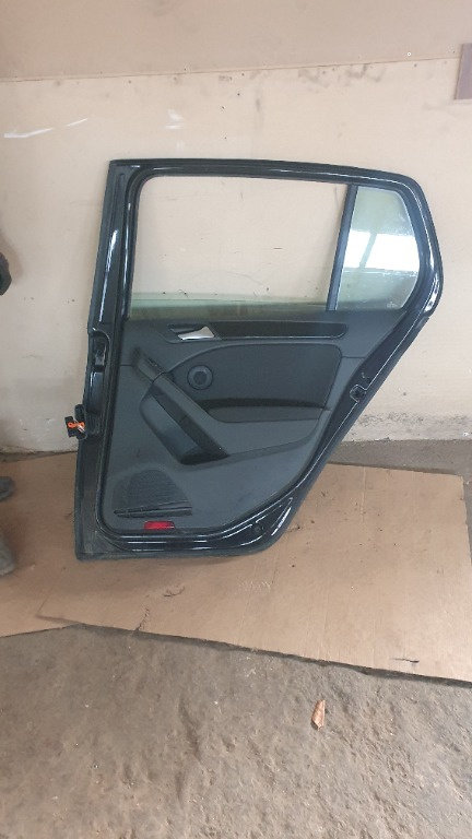 Buton geam usa dreapta spate Vw Golf 6 hatchback an de fabricatie 2011