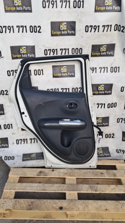 Buton geam usa stanga spate Nissan Juke an 2011